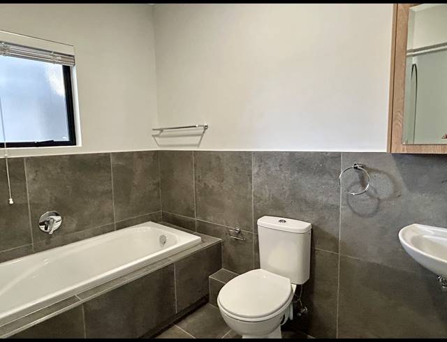 3 BEDROOM APARTMENT FOR SALE IN WESTBROOK